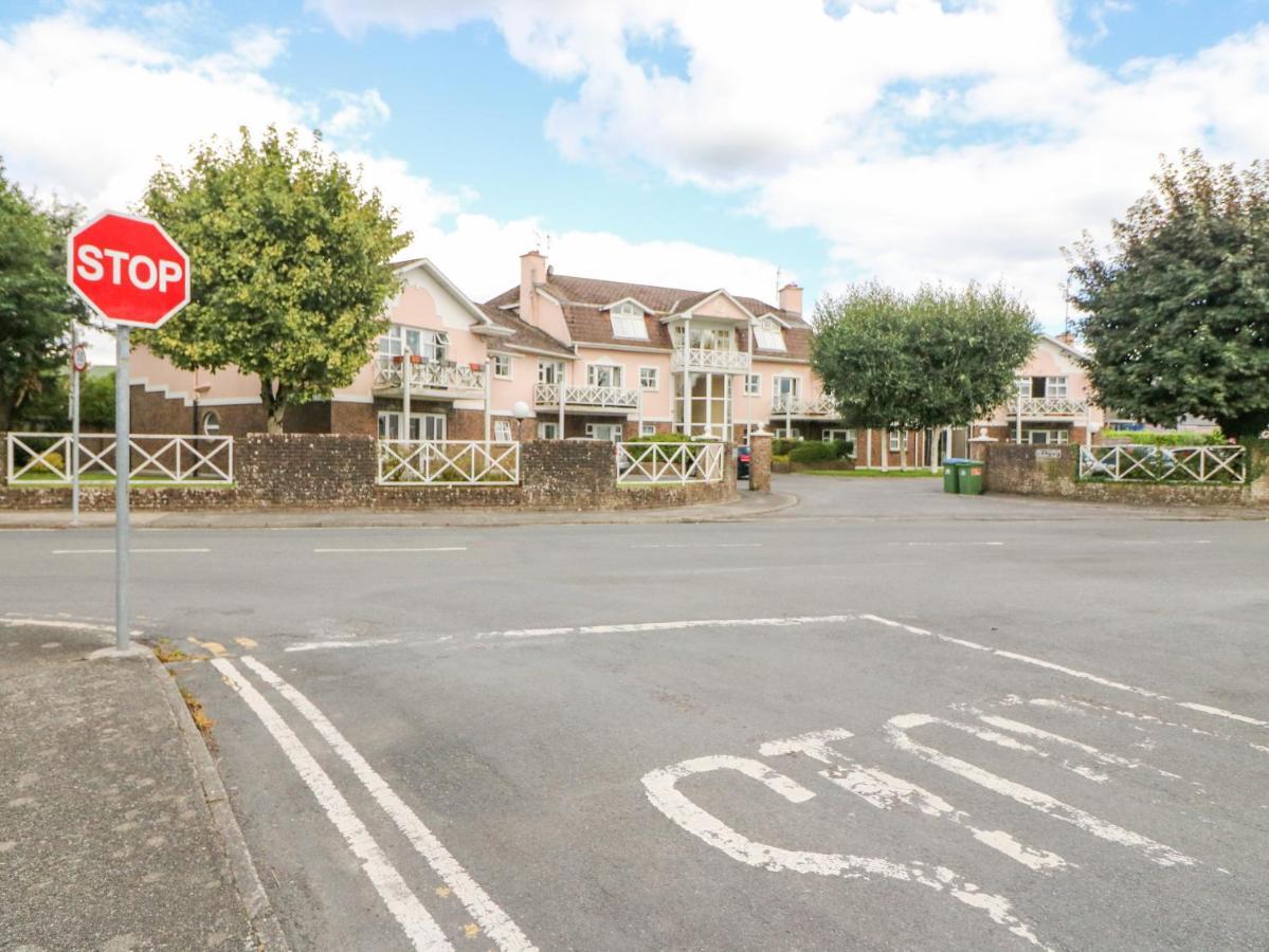 8 Scrahan Place Killarney Exterior photo